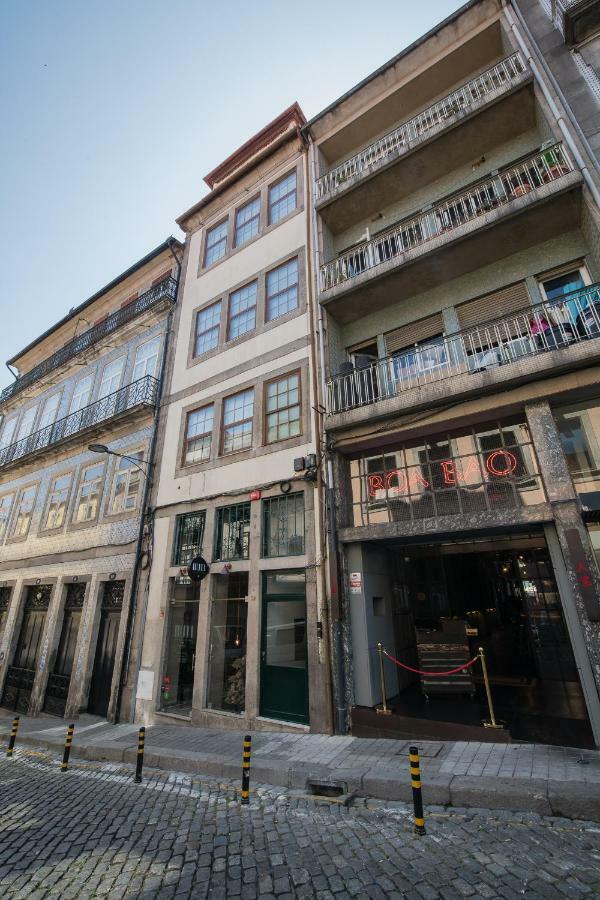 Baixa24 •P1L• Amplo Estudio Na Baixa Com Varanda بورتو المظهر الخارجي الصورة